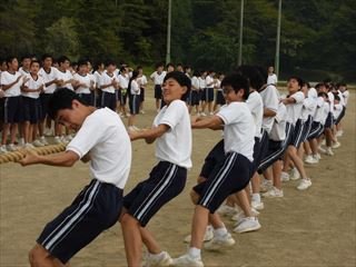 体育祭 綱引き予選 9月 17年 麁玉中学校 ブログ 麁玉中学校