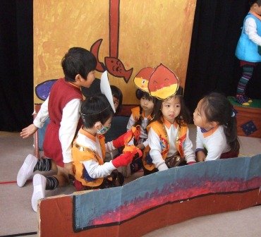 発表会ごっこ 12月 15年 有玉幼稚園 ブログ 有玉幼稚園