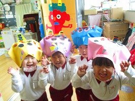 職員室に 鬼の子襲来 1月 19年 橋爪幼稚園 ブログ 橋爪幼稚園