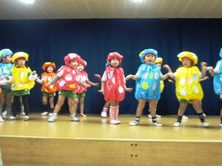 生活発表会だよ 見てみてね 12月 15年 初生幼稚園 ブログ 初生幼稚園