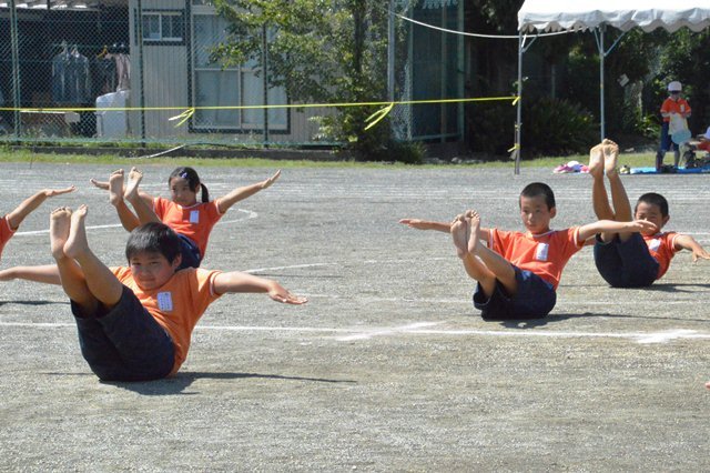 運動会 組み体操 中 高学年 9月 15年 平山小学校 ブログ 平山小学校