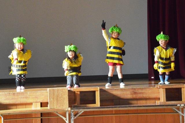 幼稚園も一生懸命練習しています 1月 16年 平山小学校 ブログ 平山小学校