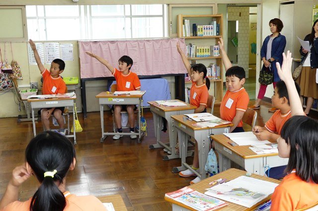 参観会 ４年生編 4月 16年 平山小学校 ブログ 平山小学校