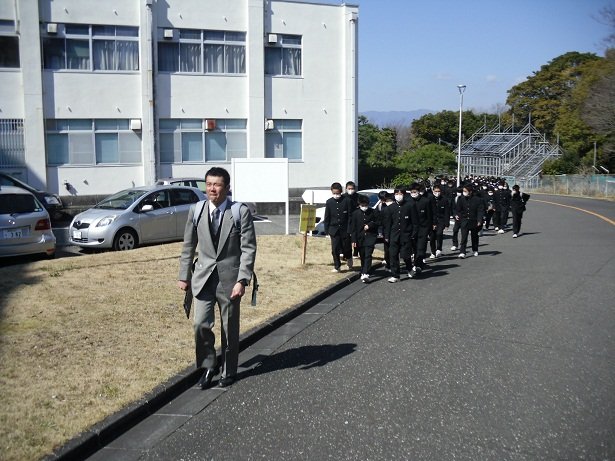 ３月５日 火 静岡大学キャンパス見学 文化芸術鑑賞 3月 13年 引佐南部中学校 ブログ 引佐南部中学校