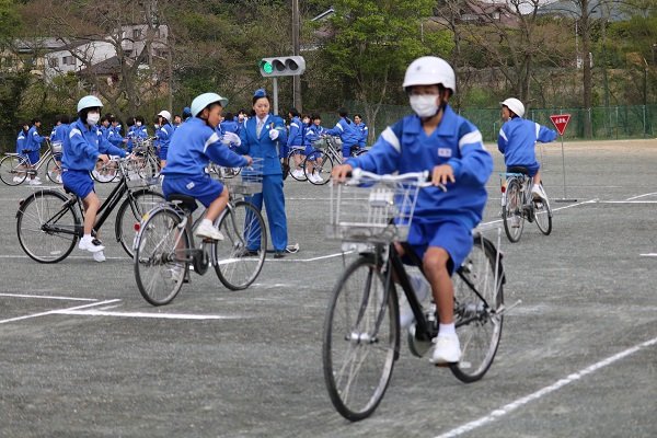 交通安全教室  4月  2018年  引佐南部中学校 ブログ  引佐南部中学校