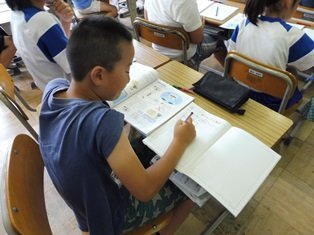 理科の電気のはたらきの学習では ４年 6月 18年 泉小学校 ブログ 泉小学校