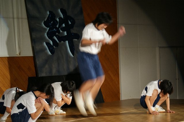 創作ダンスの発表 11月 11年 神久呂中学校 ブログ 神久呂中学校