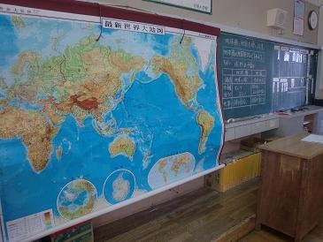 10月30日 ５年生 社会 地球儀と地図を使って 10月 12年 可美小学校 ブログ 可美小学校