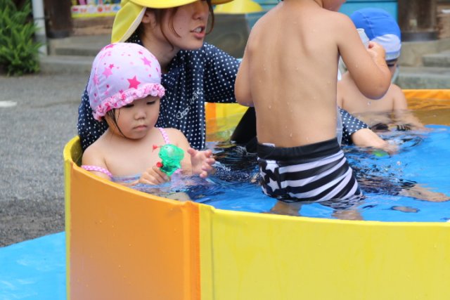 すみれ組プール遊び 7月 18年 気田幼稚園 ブログ 気田幼稚園