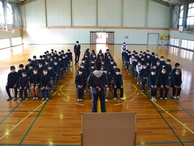 卒業式の練習が始まりました！  2月  2018年  気賀小学校 ブログ 