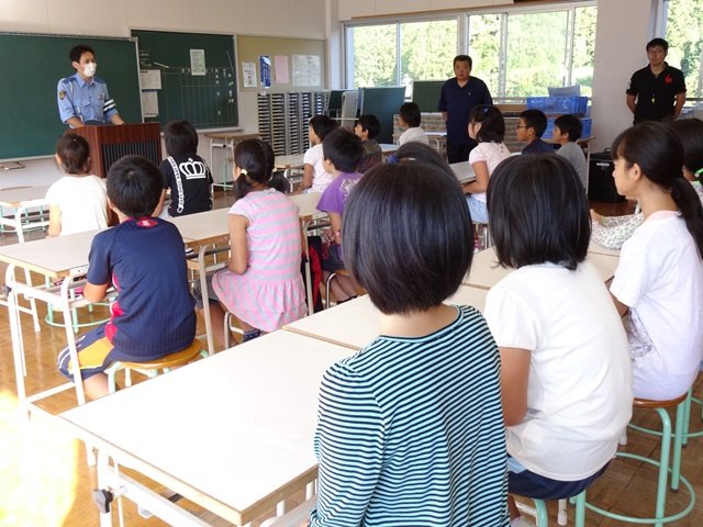 不審者に気を付けよう 9月 14年 熊切小学校 ブログ 熊切小学校