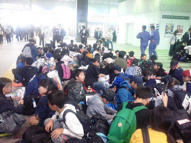 修学旅行 東京駅に着きました 10月 18年 三方原小学校 ブログ 三方原小学校