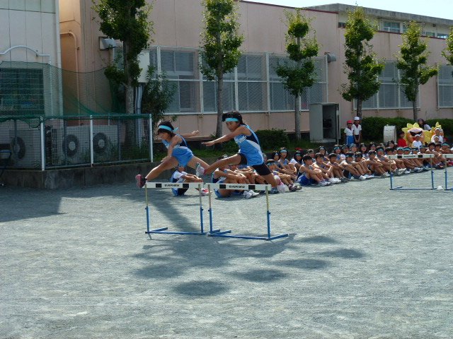 がんばれ陸上部集会  10月  2012年  中川小学校 ブログ  中川小学校