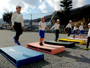 なわとび記録会に向けて 1月 18年 奥山小学校 ブログ 奥山小学校