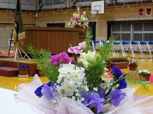 卒業式準備 3月 18年 奥山小学校 ブログ 奥山小学校