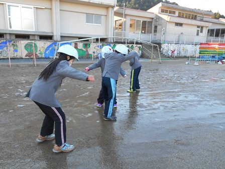 簡易スケート場 2月 15年 下阿多古小学校 ブログ 下阿多古小学校