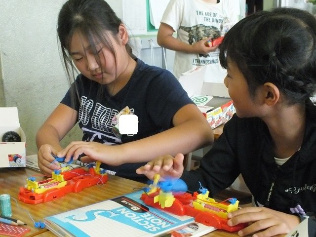 ４年生 理科 電池のはたらき 6月 16年 豊西小学校 ブログ 豊西小学校