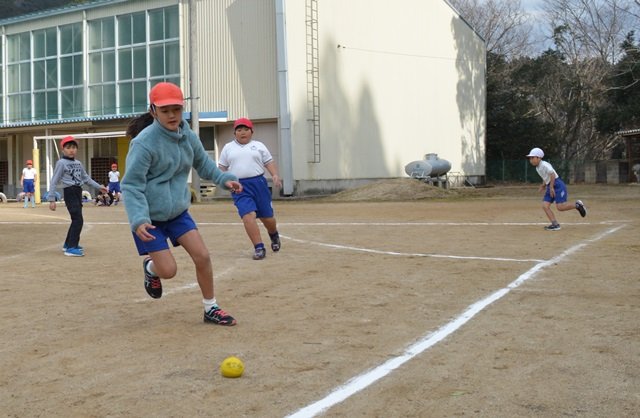 体育科 ハンドベースボール 12月 17年 浦川小学校 ブログ 浦川小学校