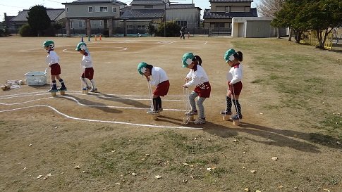 竹ぽっくり おだんご 12月 13年 雄踏幼稚園 ブログ 雄踏幼稚園